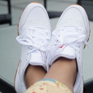 Women’s white leather Reebok shoes